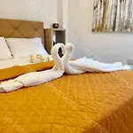 Milos Center Apt. 32 شقة لارنكا