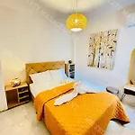 Milos Center Apt. 32 *