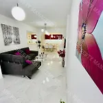 شقة Milos Center Apt. 32 لارنكا