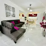 شقة Milos Center Apt. 32 لارنكا