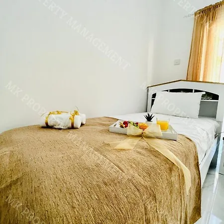 Milos Center Apt. 32