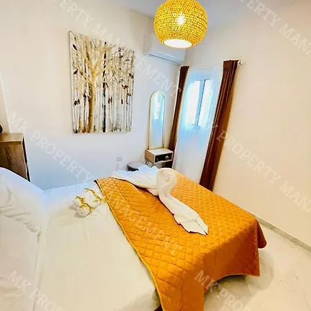 Milos Center Apt. 32 拉纳卡