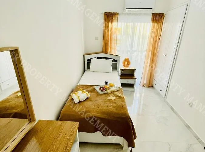 アパート Milos Center Apt. 32