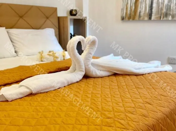 Milos Center Apt. 32 アパート ラルナカ