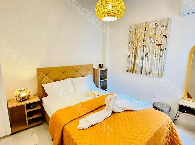 Milos Center Apt. 32 *