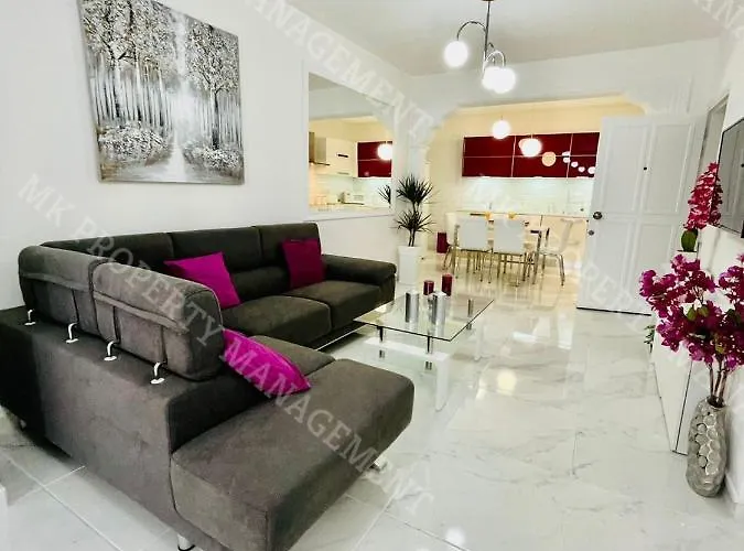 アパート Milos Center Apt. 32 ラルナカ